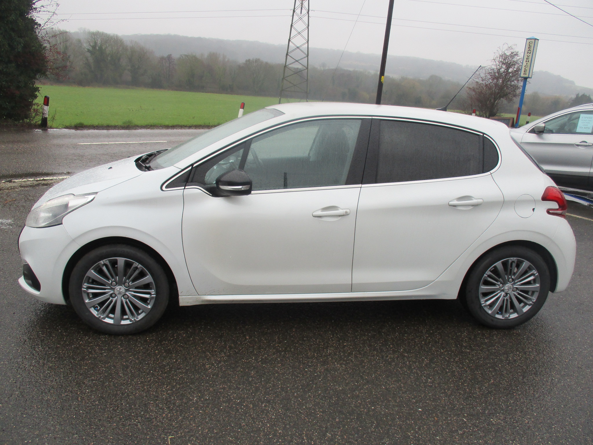 PEUGEOT 208 1.2 ALLURE 2017